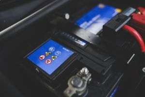 CATL îşi consolidează poziţia de lider global pe segmentul bateriilor pentru vehicule electrice