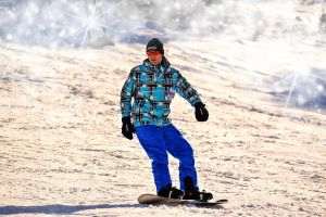 Austria, Bulgaria şi Franţa, cei mai mari exportatori de schiuri şi snowboarduri din UE