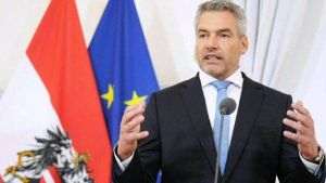 Cancelarul austriac şi ministrul său de interne pleacă în Bulgaria pentru a inspecta frontiera cu Turcia