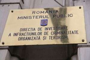 Cetăţean danez care ar fi rupt bariera de la PTF Porţile de Fier II pentru a fugi de poliţişti - arestat