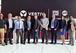 Vertiv inaugurează o nouă fabrică în Ras Al Khaimah pentru a-şi extinde afacerea cu soluţii modulare integrate