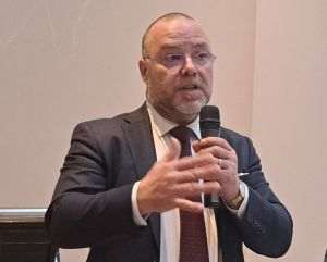 "Trebuie să facem o prioritate din securitatea cibernetică"