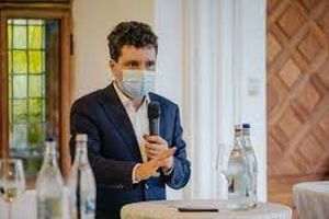 "O să mă uit cu mare seriozitate la obiectivele pe care mi le-a transmis PNL Bucureşti"