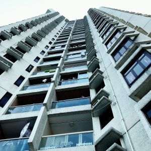 Propunerea legislativă care reglementează activitatea de intermediere imobiliară a fost depusă în Parlament 
