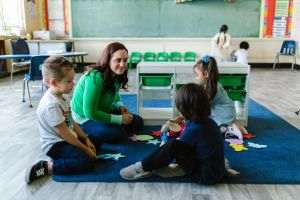 Autorităţile investesc 103 milioane de euro în educaţia timpurie