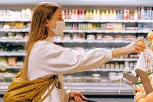 După energie, poate n-ar strica un pic de reglementare la preţul alimentelor de bază