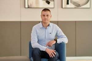 În 2022 magazinele online au crescut în medie cu 12,5% ca număr de tranzacţii şi cu 22% valoric