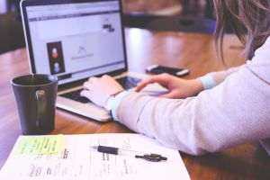 Digitalizarea procedurii de înfiinţare a firmelor, dar şi a oricărei operaţiuni aflate în competenţa Registrul Comerţului