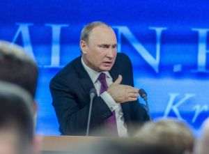 Putin acuză Occidentul că vrea "să termine" Rusia