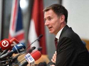 Guvernul Marii Britanii a înregistrat un excedent bugetar neaşteptat în ianuarie
