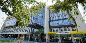 Raiffeisen Bank România înregistrează o creştere de 22% a soldului de credite în 2022