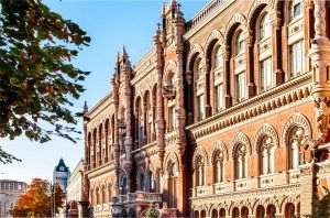 Economia se va redresa în 2023, iar politica monetară va fi precisă şi puternică