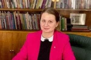 "Evaluarea naţională rămâne în formula de acum, liceele vor putea organiza concursuri de admitere"