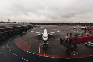 Siria anunţă că Israelul a lovit aeroportul din Alep şi l-a scos din funcţiune