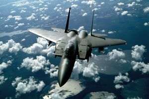 Teheranul afirmă că a finalizat un contract cu Moscova privind achizionarea unor avioane Suhoi Su-35