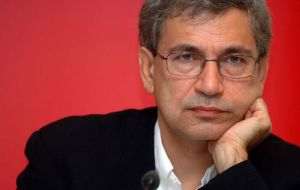 Sursa foto: Facebook / Orhan Pamuk