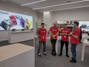 Investiţie: 1.000.000 de euro pentru primul magazin Apple Premium Partner din România