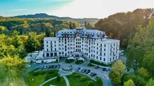 Hotel Palace din Băile Govora împlineşte 10 ani de la deschidere