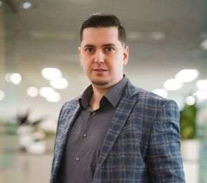 "Carmistin va lansa prima fermă bio autohtonă de carne de pasăre"