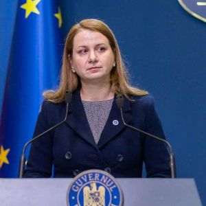 Ligia Deca: "Această exmatriculare nu înseamnă că nu se poate reînmatricula elevul la altă unitate de învăţământ"