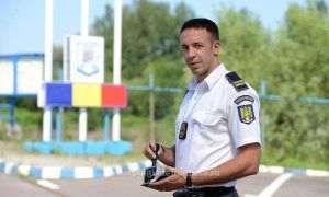 Poliţia de Frontieră: "Se estimează o creştere a traficului de persoane şi mijloace de transport în punctele de trecere a frontierei"