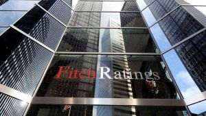 Fitch a retrogradat ratingul de ţară al Franţei la ''AA minus''