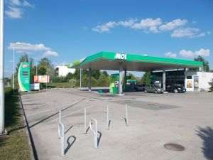 Grupul MOL contestă tarifele de transport al petrolului prin conductele care tranzitează Ucraina şi Croaţia