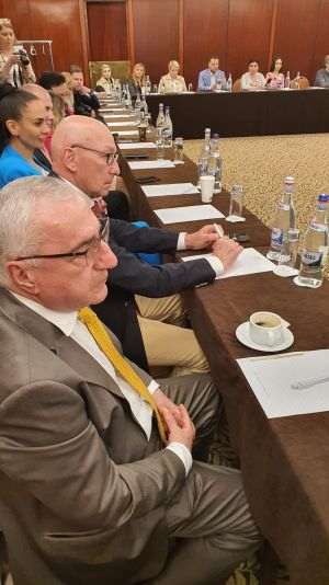 Clubul de presă şi-a stabilit structura şi conducerea