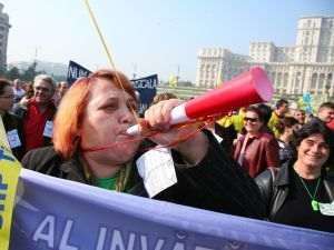 Ministerul Educaţiei anunţă că ia "toate măsurile prevăzute de cadrul legal" pentru a nu se ajunge la greva generală