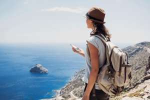 Studiu Revolut: Cât costă o săptămână de vacanţă pentru un român