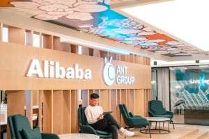 TradeVille: Alibaba Group încheie anul fiscal 2023 cu performanţe îmbunătăţite
