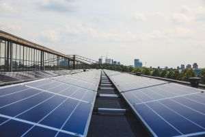 Ministerul Proiectelor Europene: "Unităţi şcolare din Vrancea vor fi echipate cu panouri fotovoltaice"