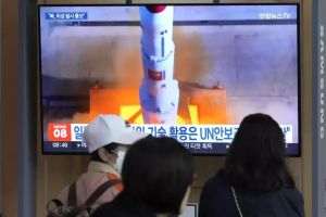 Coreea de Nord anunţă lansarea unui satelit, iar Japonia se teme de ameninţarea unei rachete balistice