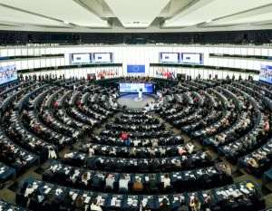 Deputaţii europeni condamnă "eforturile intenţionate şi sistematice" ale guvernului ungar de a submina valorile fundamentale ale UE, precum şi campaniile sale de comunicare antieuropeană şi exprimă "profunda îngrijorare" cu privire la "deteriorarea statului de drept şi a situaţiei drepturilor fundamentale în Ungaria" începând din septembrie anul trecut. (Sursa foto: facebook / European Parliament)