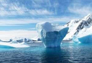 Semnal de alarmă: Arctica îşi pierde gheaţa
