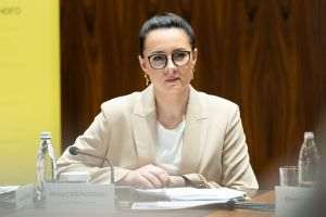 Iulia Sviridenko, vicepremier şi ministru al Economiei din Ucraina: "Guvernul va continua să se concentreze pe stabilizarea situaţiei din sectorul energetic şi pe rezolvarea problemelor logistice cu care se confruntă exporturile ţării". (Sursa foto: facebook / Iulia Sviridenko)