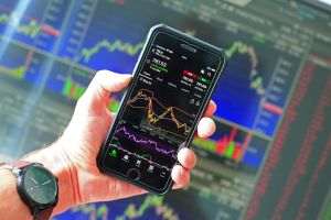 TradeVille: iShares NASDAQ 100 UCITS ETF - ce urmează după o creştere exponenţială?