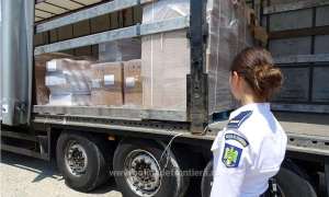Parfumuri şi încălţăminte contrafăcute, în valoare de peste 6.500.000 lei, descoperite la graniţa de sud a României
