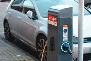 Germania va aloca 900 de milioane de euro pentru statii de incarcare pentru vehicule electrice