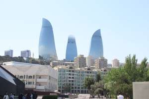 Finanţele Azerbaidjanului profită de pe urma menţinerii restricţiilor de călătorie impuse în pandemie