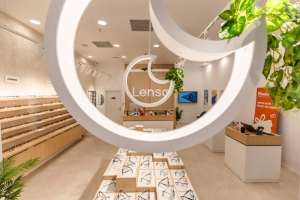 Lensa, s-a extins în regiune - primul magazin a fost deschis astăzi, în Chişinău