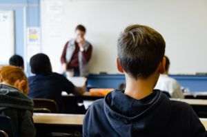 Ministerul Educaţiei: Definirea formelor grave de violenţă şi modul lor de gestionare în unităţile de învăţământ