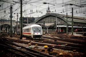 CFR anunţă că circulaţia feroviară este ,,grav afectată" în regionalele Craiova şi Timişoara