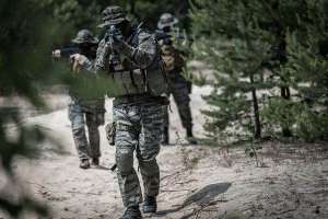 Trupele ruse sunt în defensivă în sudul Ucrainei, dar atacă în est