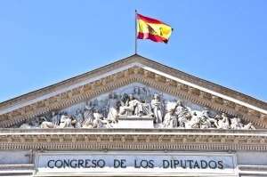 Extrema dreaptă spaniolă anunţă că susţine o eventuală învestire a liderului conservatorilor în postul de premier