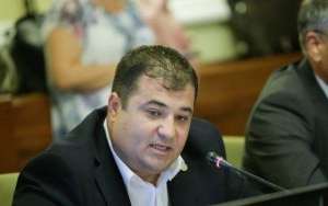 Adrian Solomon: "Comisia de muncă din Camera Deputaţilor nu a elaborat amendamente la Legea pensiilor de serviciu"
