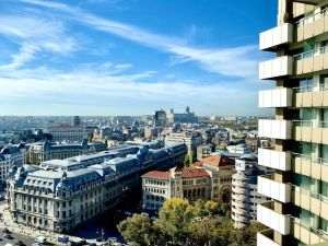 Cushman & Wakefield: Bucureştiul, în top cinci oraşe din Europa Centrală şi de Est preferate pentru investiţii în domeniul hotelier