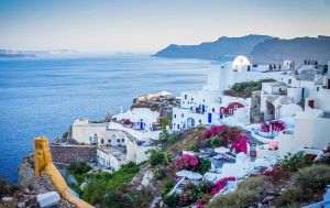 Tourism - record revenues for Greece
