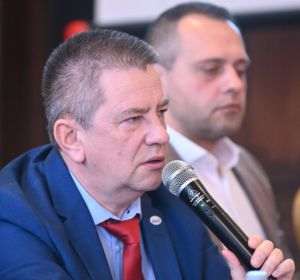Preşedintele ANAT, Dumitru Luca: "Pe lângă incoming, suferim şi la capitolul promovare turistică. E jenant să aloci prin bugetul de stat doar 1,5 milioane euro pe an pentru promovare turistică, sumă ce este sub bugetul de promovare al unei companii medii din Europa din acest sector de activitate". (Sursa foto: facebook / Dumitru Luca)