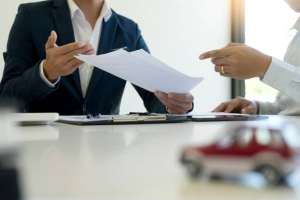 Patronatele şi sindicatele dezaprobă transformarea tichetelor valorice în bani